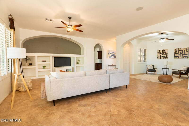 2770 E Buena Vista Dr, Chandler, AZ 85249