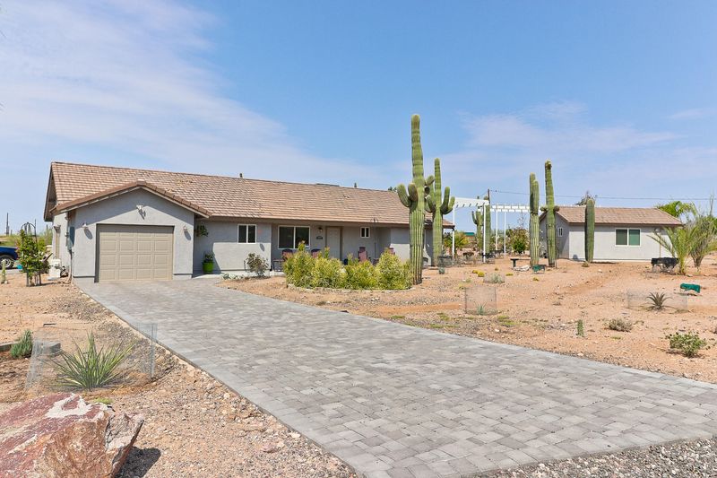 2770 E Scenic St, Apache Junction, AZ 85119