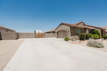 27700 Silverleaf Rd, San Tan Valley, AZ 85143