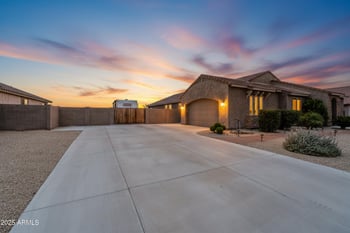 27700 Silverleaf Rd, San Tan Valley, AZ 85143