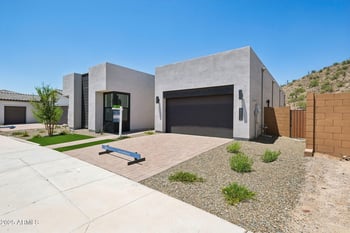 27712 74th Ln, Peoria, AZ 85383
