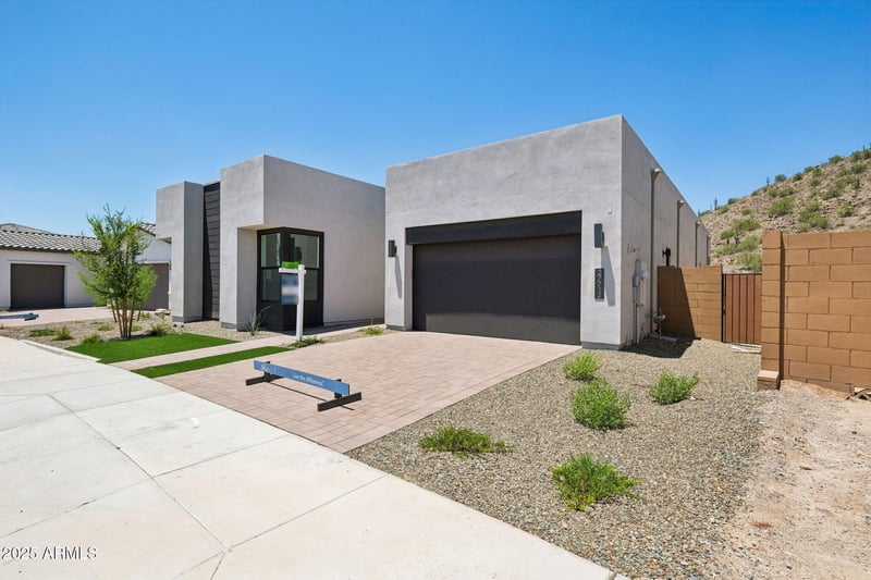 27712 74th Ln, Peoria, AZ 85383