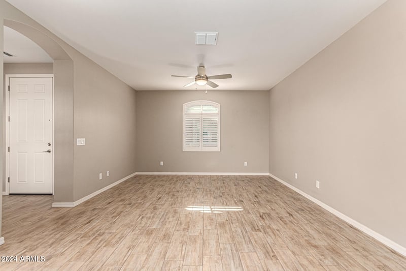 2772 Betty St, Gilbert, AZ 85295