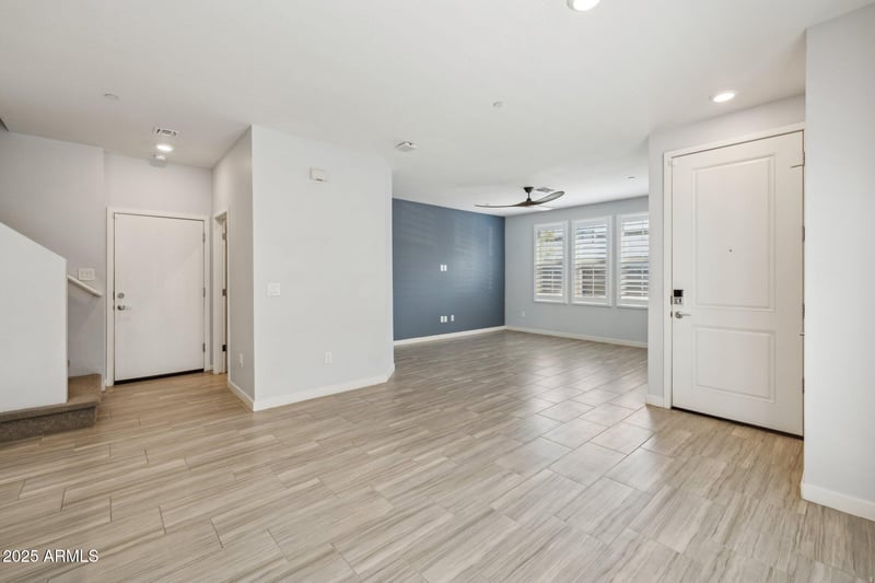 2772 Catherine Dr #102, Gilbert, AZ 85295