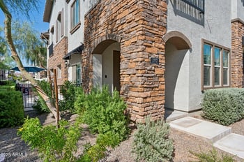 2772 Catherine Dr #102, Gilbert, AZ 85295