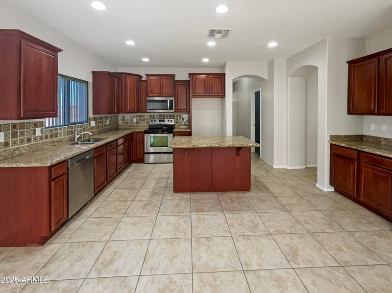 2773 Anika Dr, Gilbert, AZ 85298