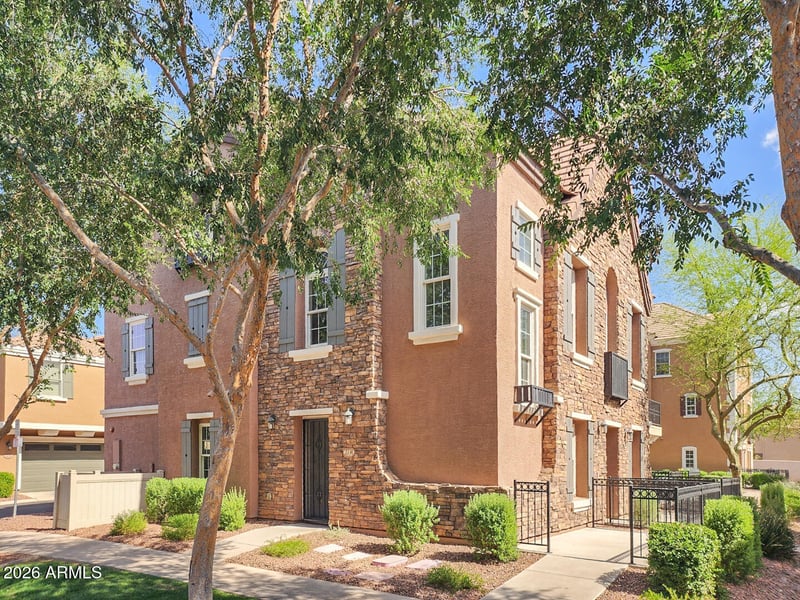 2774 Balsam Dr, Gilbert, AZ 85295