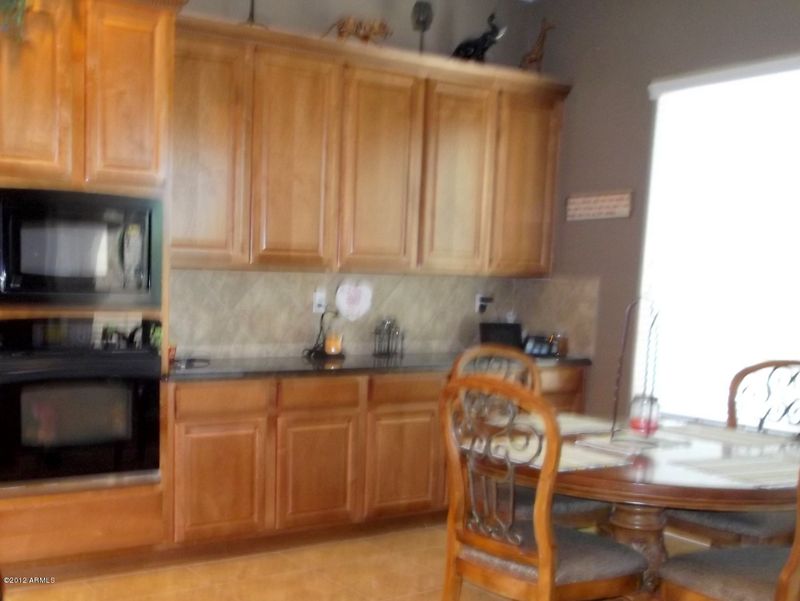 2775 E Honeysuckle Pl, Chandler, AZ 85286
