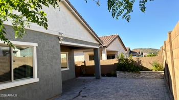 2776 Sequoia Dr, Phoenix, AZ 85050