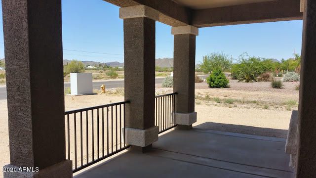 27788 N Silverleaf Rd, San Tan Valley, AZ 85143