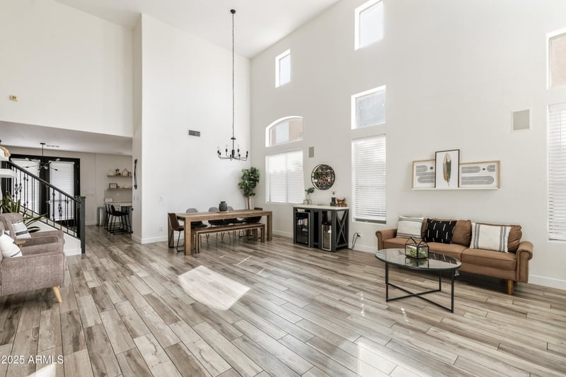 27813 Gidiyup Trl, Phoenix, AZ 85085