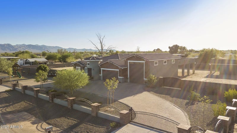 27822 203 Ave, Wittmann, AZ 85361