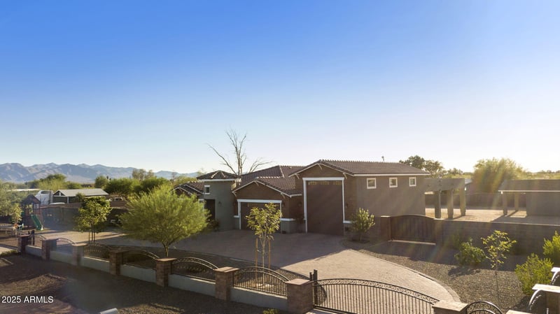 27822 203 Ave, Wittmann, AZ 85361