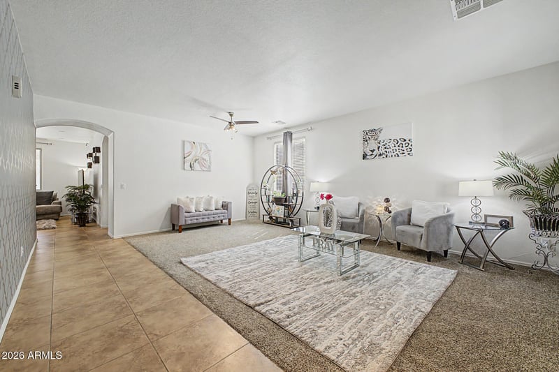 279 E Gold Dust Way, San Tan Valley, AZ 85143