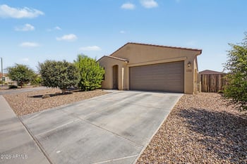279 Satinka Dr, San Tan Valley, AZ 85140