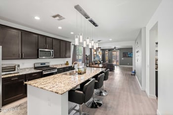 279 W Satinka Dr, San Tan Valley, AZ 85140