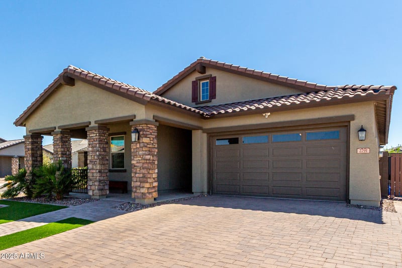 2791 Patagonia Ct, San Tan Valley, AZ 85144