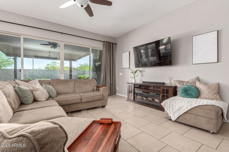 2791 Patagonia Ct, San Tan Valley, AZ 85144