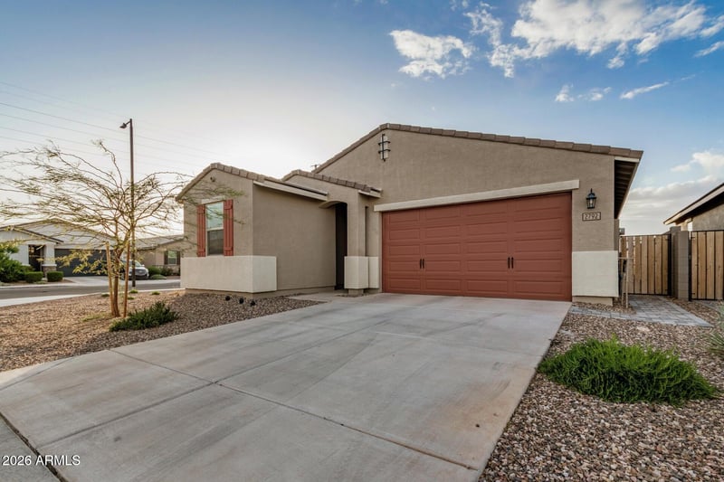2792 James Ave, San Tan Valley, AZ 85143