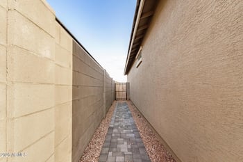 2792 James Ave, San Tan Valley, AZ 85143