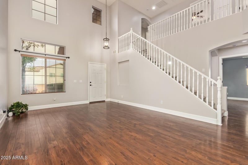 27920 65th Ln, Phoenix, AZ 85083