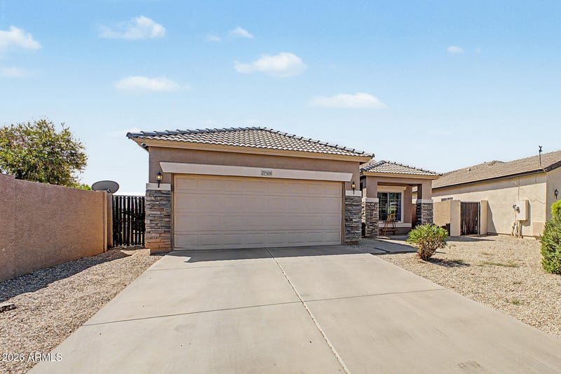 27928 N Quartz Dr, San Tan Valley, AZ 85143