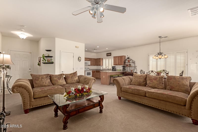 27964 Quartz Dr, San Tan Valley, AZ 85143