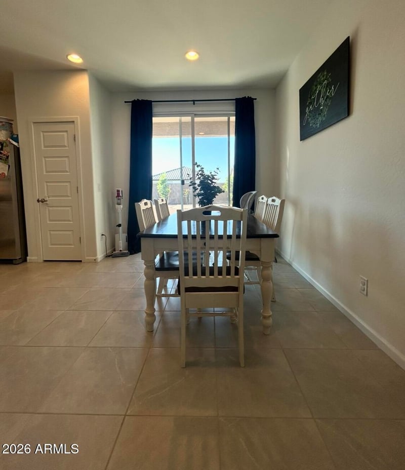 2797 Grassland Way, San Tan Valley, AZ 85140