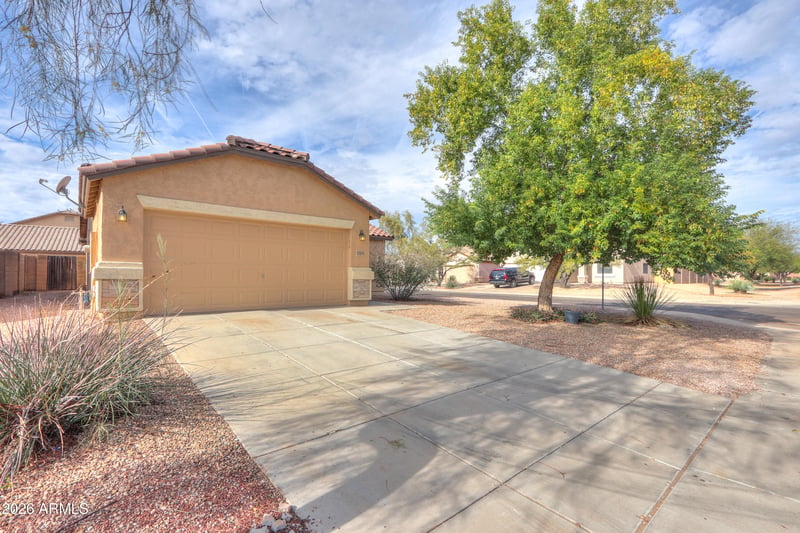 27976 Gold Ln, San Tan Valley, AZ 85143