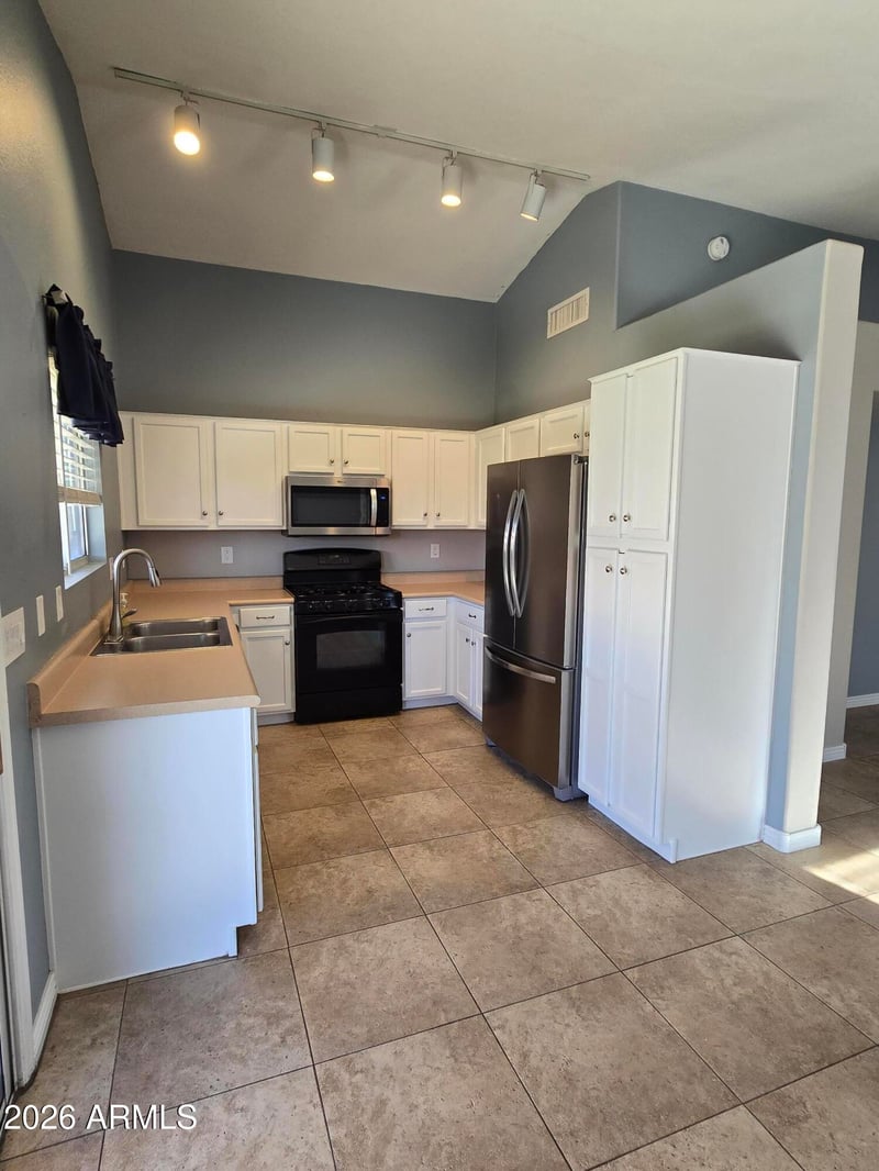 2799 Terrace Ave, Gilbert, AZ 85234