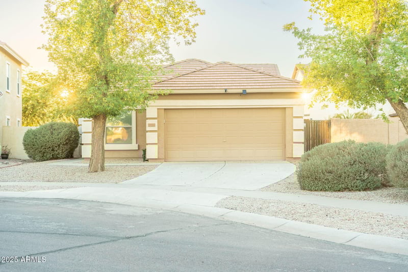 27996 Muscovite Dr, San Tan Valley, AZ 85143