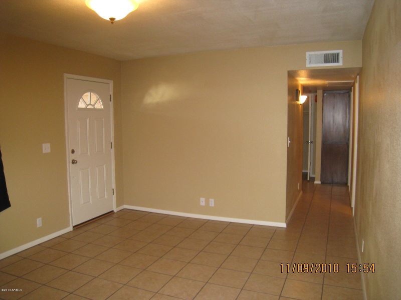 28 E Indigo St, Mesa, AZ 85201