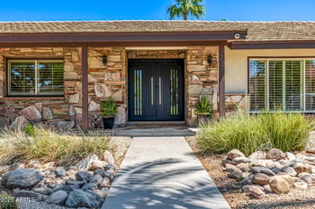 28 E Winged Foot Rd, Phoenix, AZ 85022