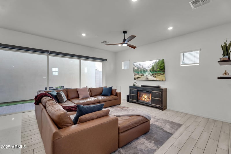 280 Aster Dr, Chandler, AZ 85286