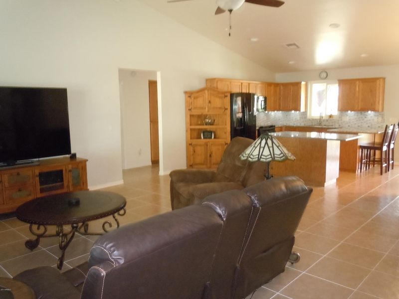 280 S Acacia Rd, Apache Junction, AZ 85119