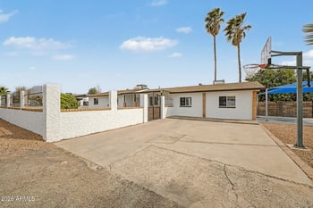 2801 Angela Dr, Phoenix, AZ 85032