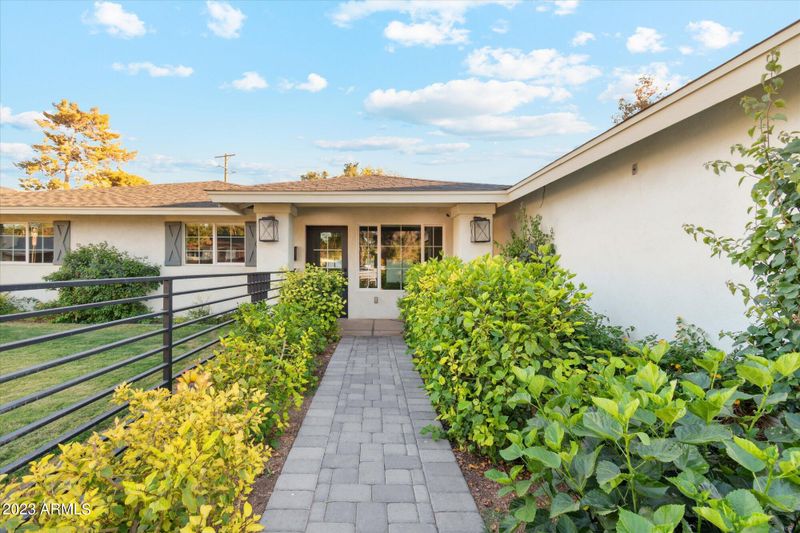 2801 E Campbell Ave, Phoenix, AZ 85016