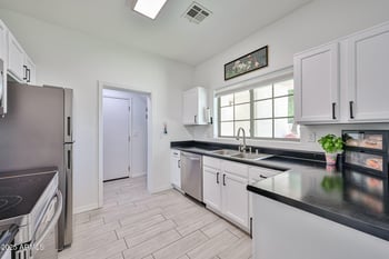 2801 Litchfield Rd #37, Goodyear, AZ 85395