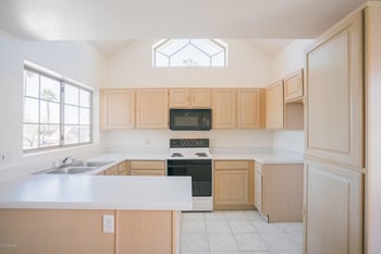 2801 N Litchfield Rd #38, Goodyear, AZ 85395