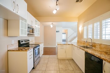 2801 N Litchfield Rd #67, Goodyear, AZ 85395
