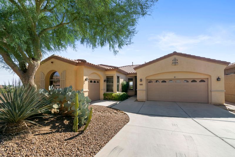 2801 W Hiddenview Dr, Phoenix, AZ 85045