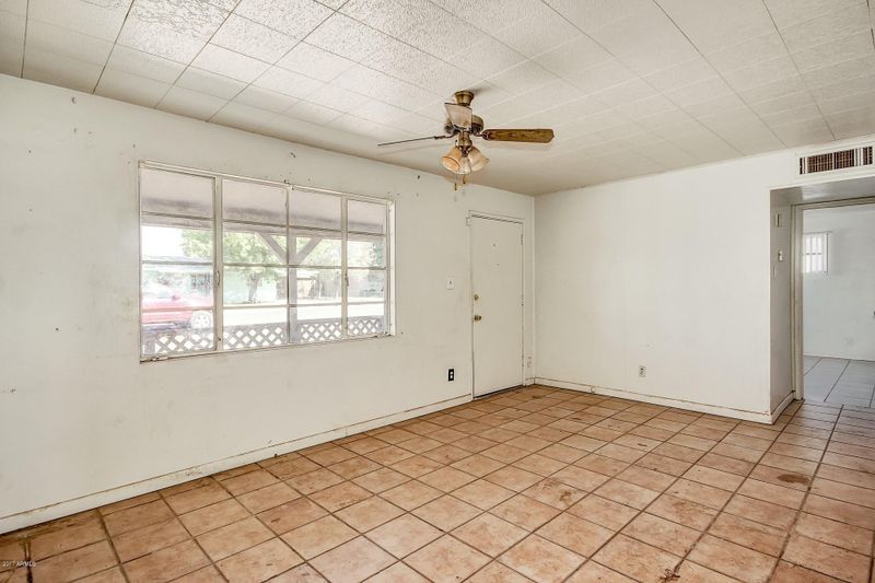 2801 W Las Palmaritas Dr, Phoenix, AZ 85051