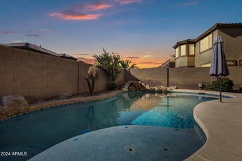 2801 Silver Fox Way, Phoenix, AZ 85045