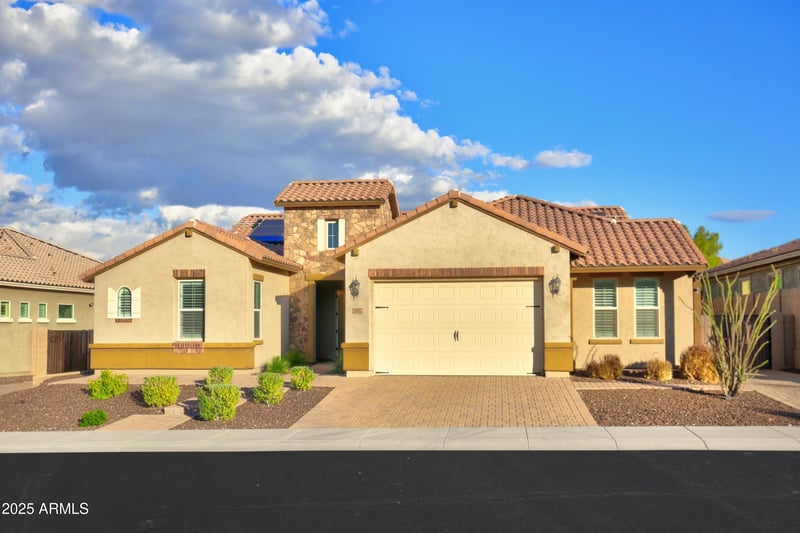 28017 99th Dr, Peoria, AZ 85383