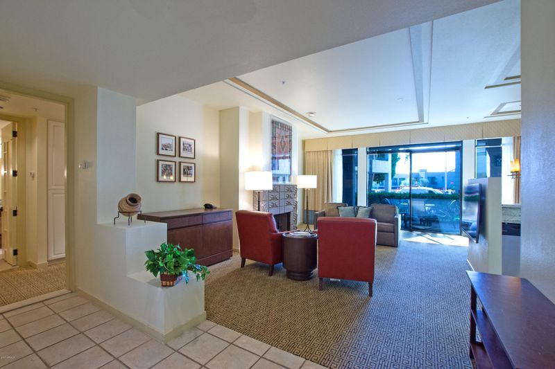 2802 E Camino Acequia Dr #11, Phoenix, AZ 85016