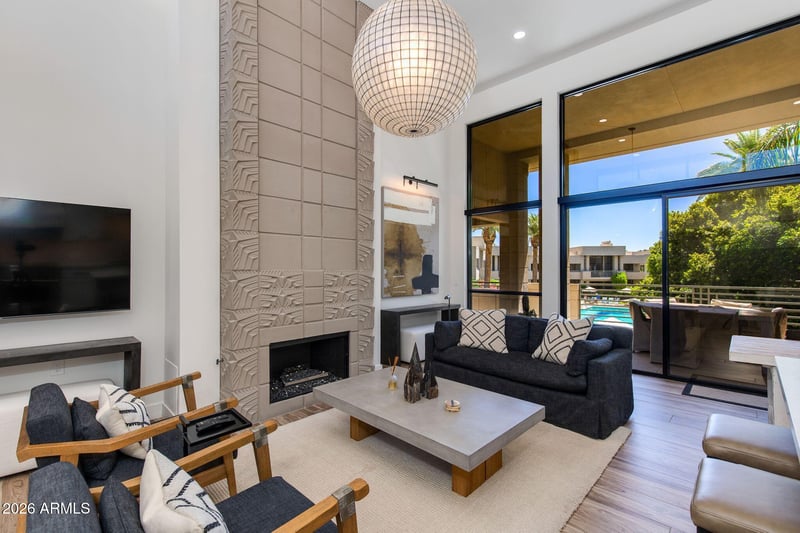 2802 E Camino Acequia Dr #2, Phoenix, AZ 85016