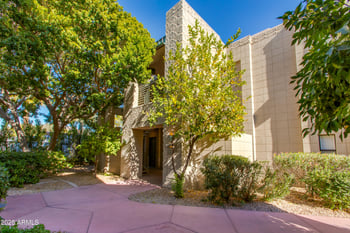 2802 E Camino Acequia Dr #36, Phoenix, AZ 85016