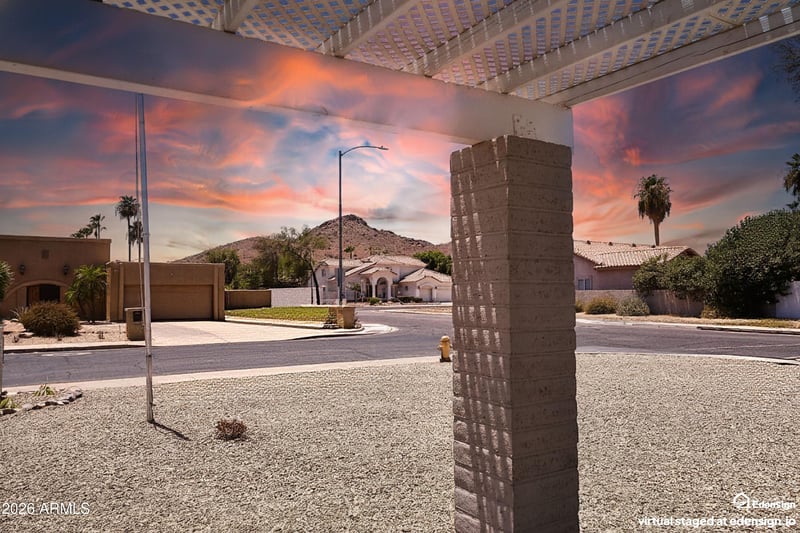 2802 E Hillery Dr, Phoenix, AZ 85032