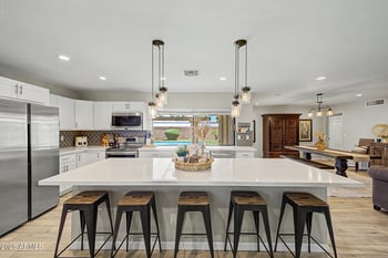 2802 Mission Ln, Phoenix, AZ 85028