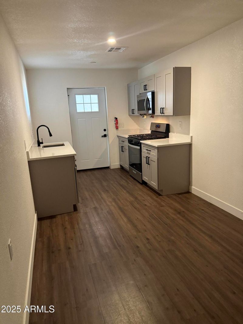 2802 N 36th St, Phoenix, AZ 85008
